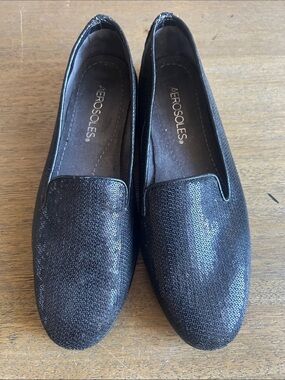 Aerosoles Black Betunia Sequin Slip-On Loafers. Size 6M. New With No Tag.
